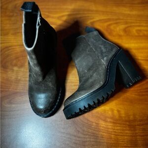 Dr. Martens Magdalena Boots
